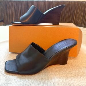 Vince Pia Wedge Sandal Black Size 8.5